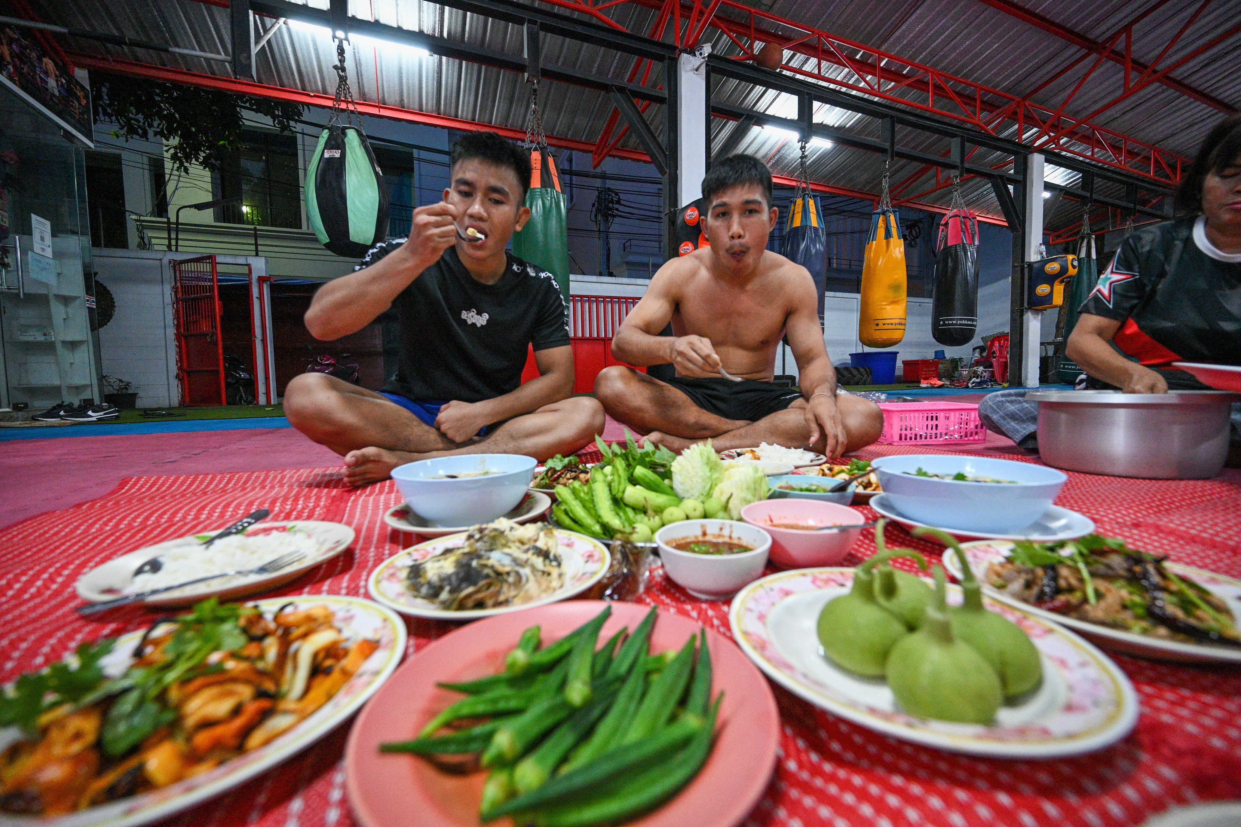 What to Eat When Training Muay Thai