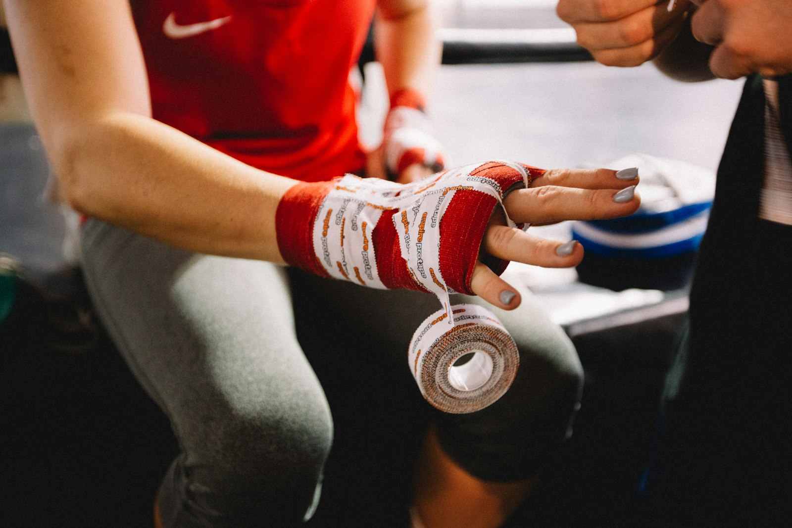 Muay Thai Handwraps: Length, Material & Wrapping Technique Guide