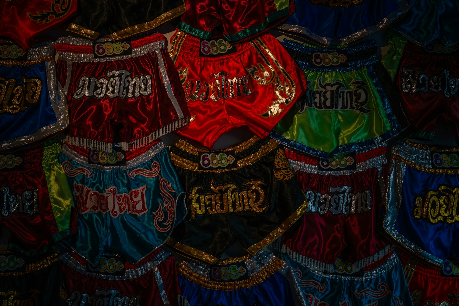 Best Muay Thai Shorts: Sizing, Fabric & Traditional Cuts Explained