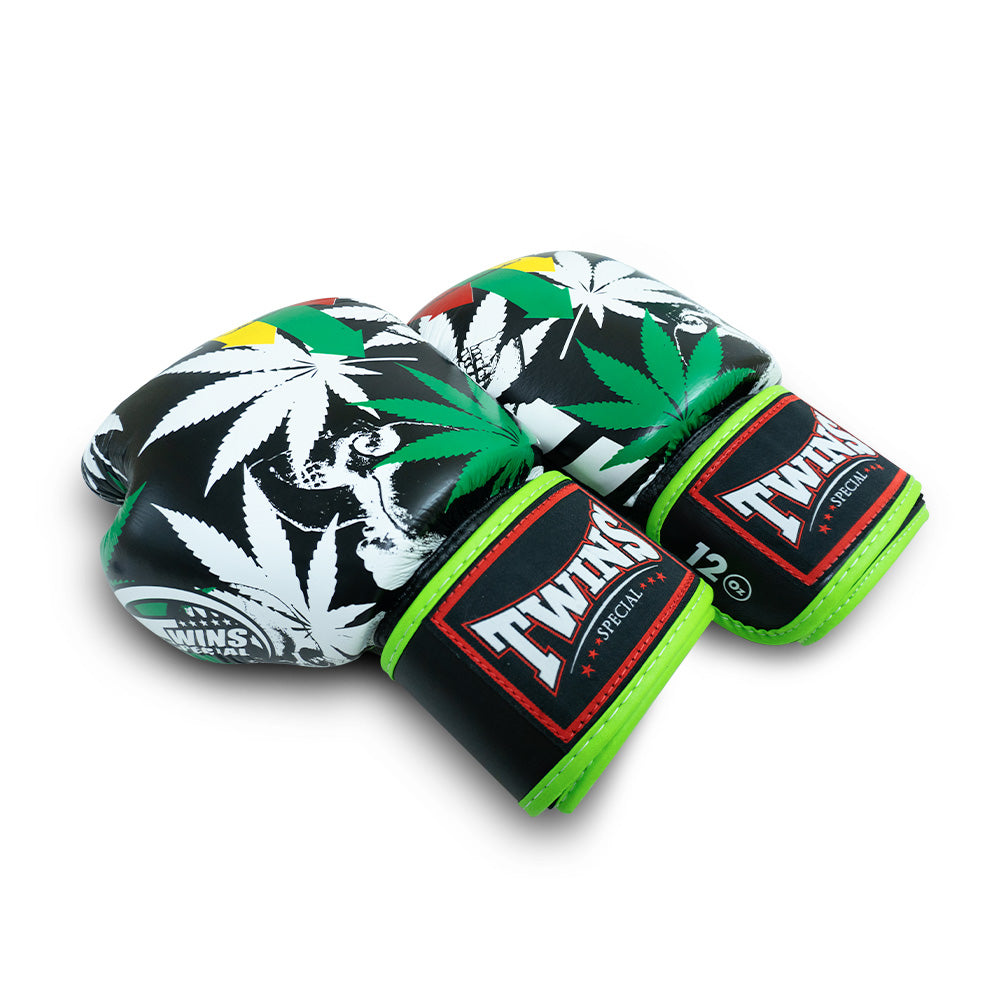 Twins Special [FBGV-54] Grass Boxing Gloves