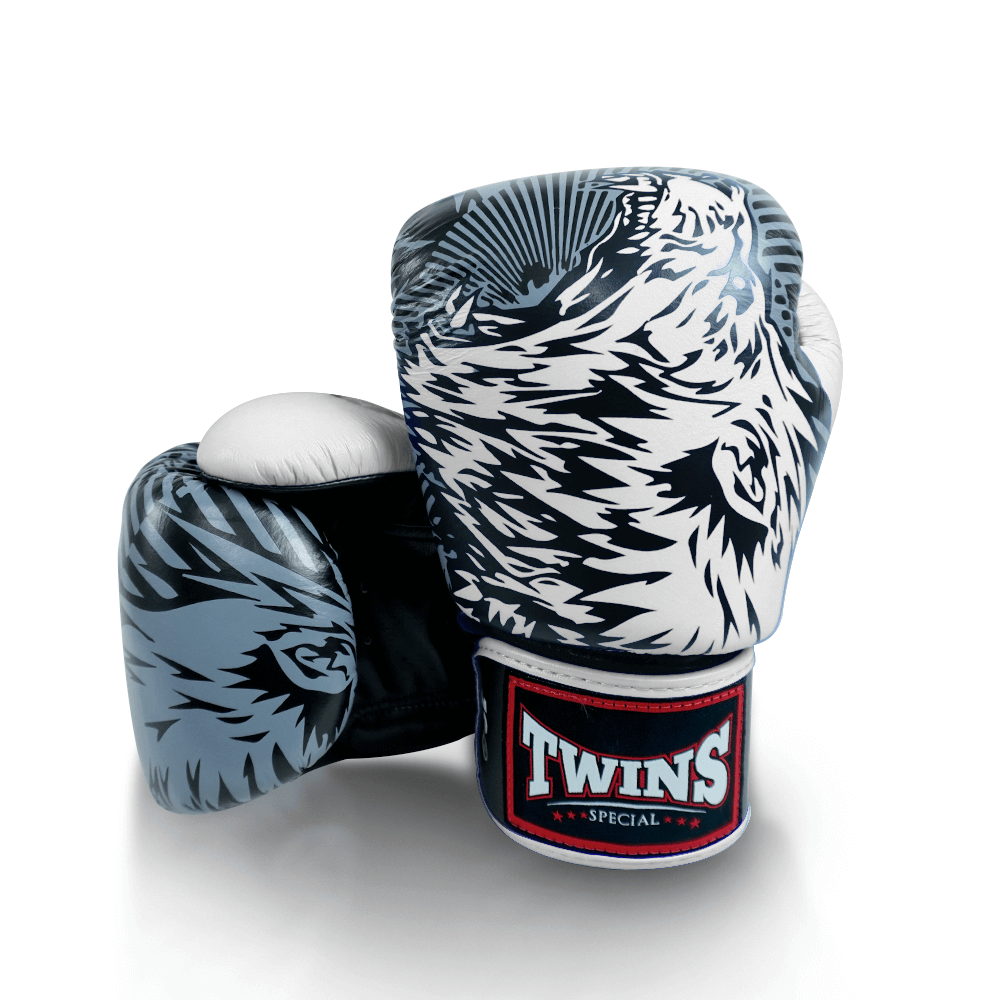 Twins Special [FBGV-50] Wolf Boxing Gloves