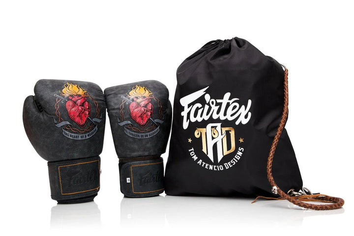 Stylish Angular Sparring Gloves - Locked Thumb